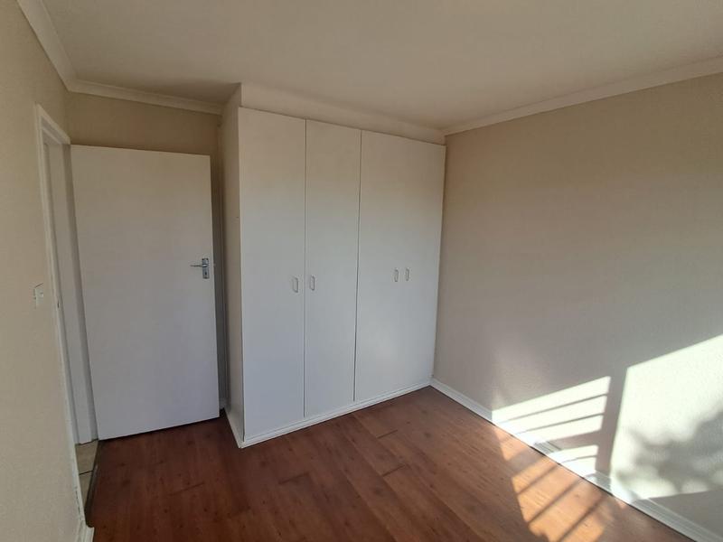 To Let 2 Bedroom Property for Rent in Peerless Park Western Cape